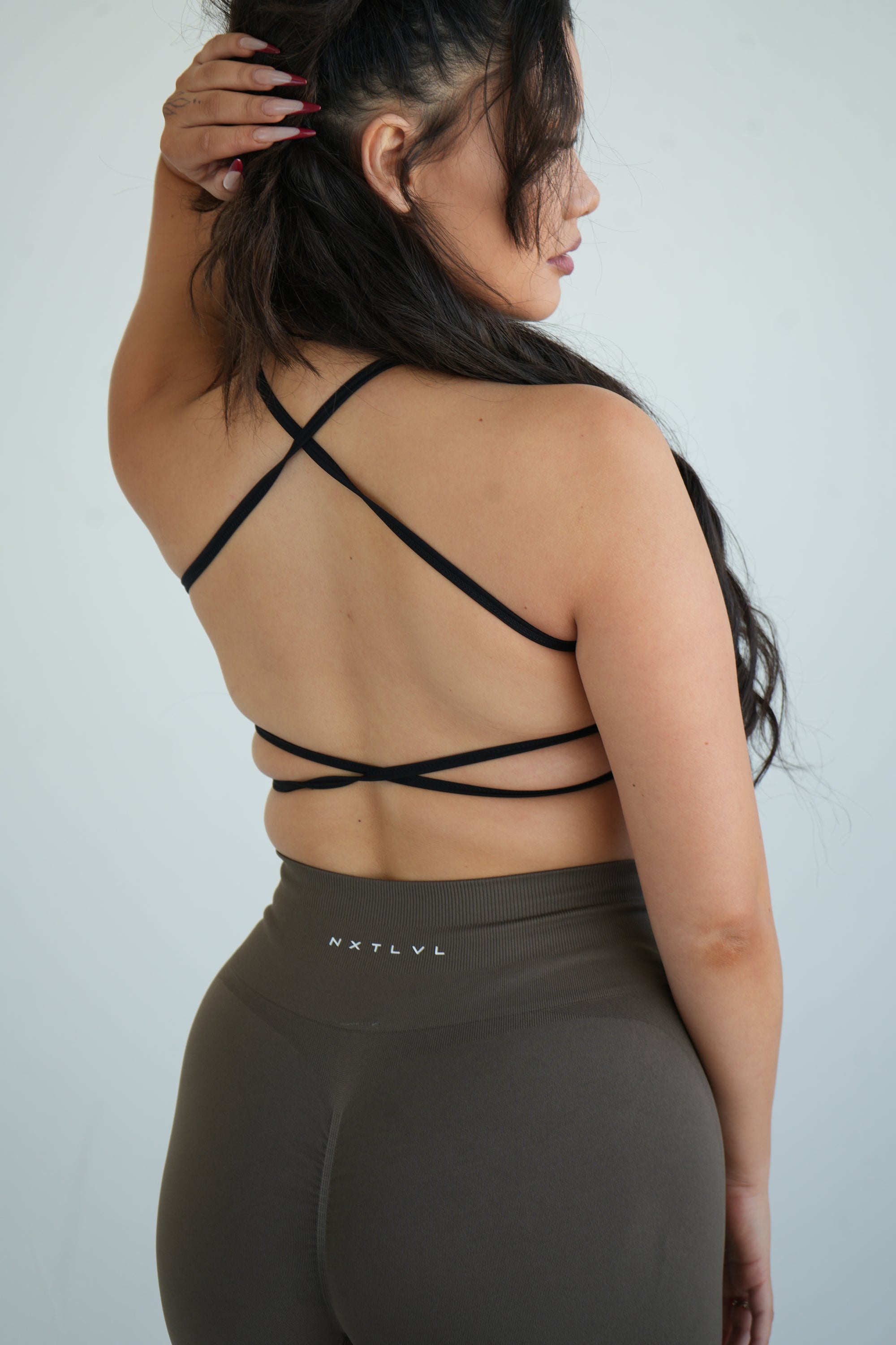 A moment for the strappy back… 🤩⁠ ⁠ The Pursue Sports Bra is the ultimate  combination of functional and stylish. Featuring a unique…